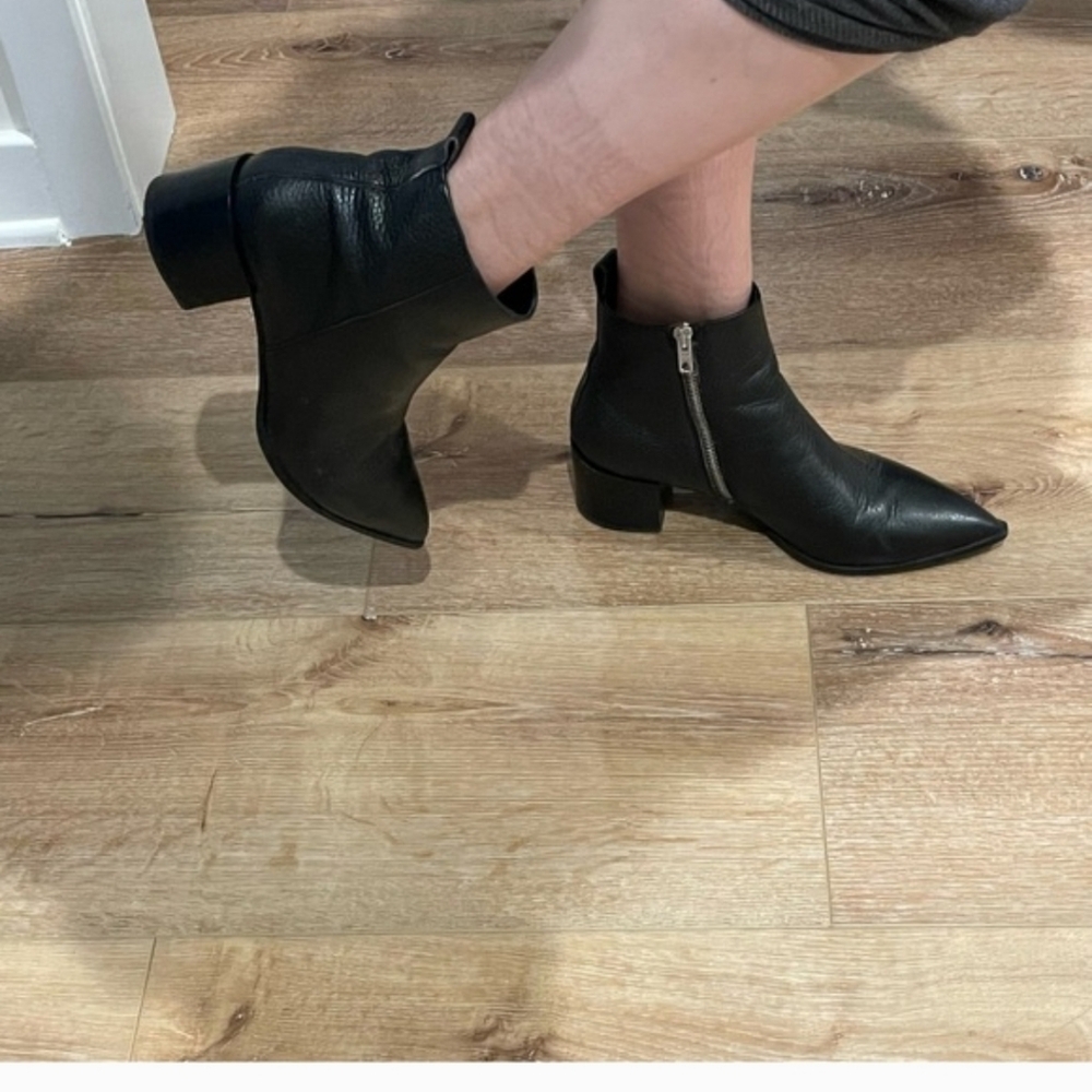 EVERLNE The Boss Black Leather Boots Size 9.5